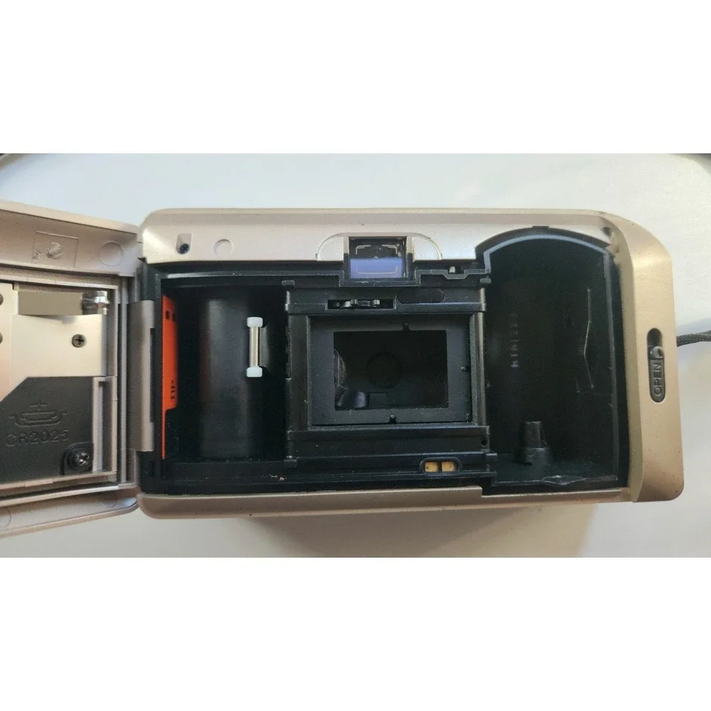Rare Hyundai Mini Max-G Film 35mm Camera 34mm Lens - Powers On‎ Untested Further